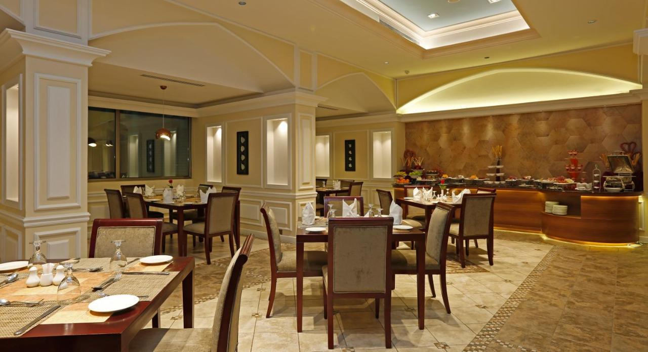 Ramada Riyadh Hotel Eksteriør billede