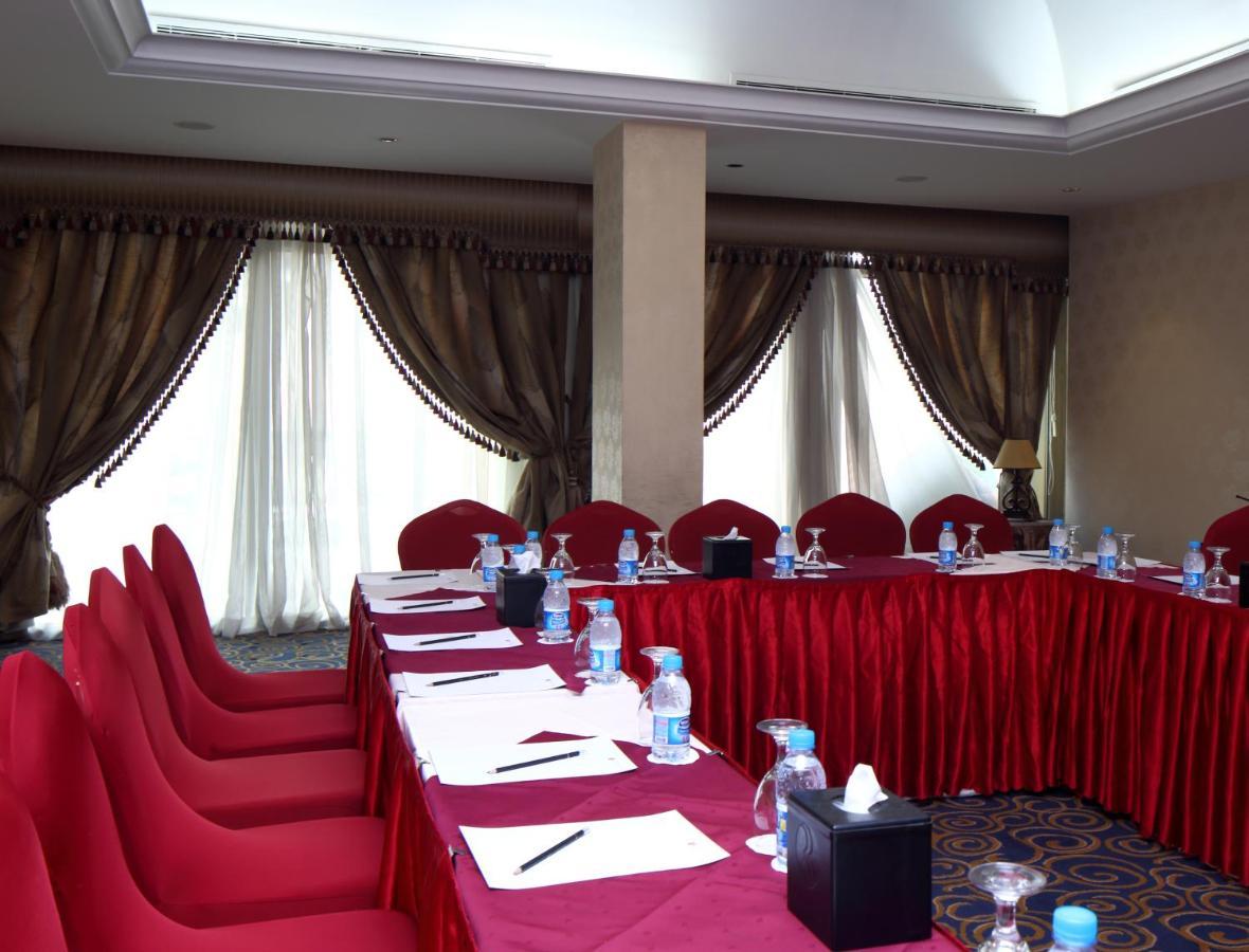 Ramada Riyadh Hotel Eksteriør billede