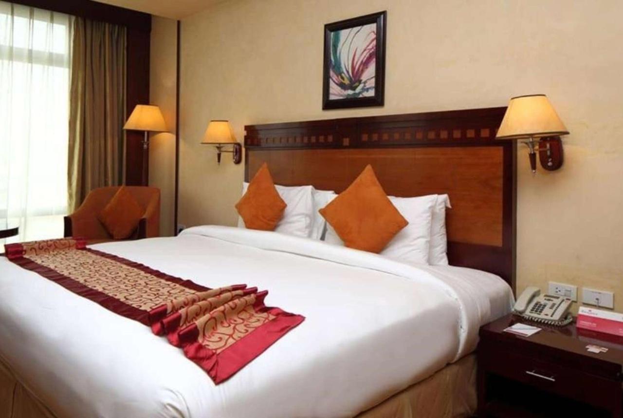 Ramada Riyadh Hotel Eksteriør billede