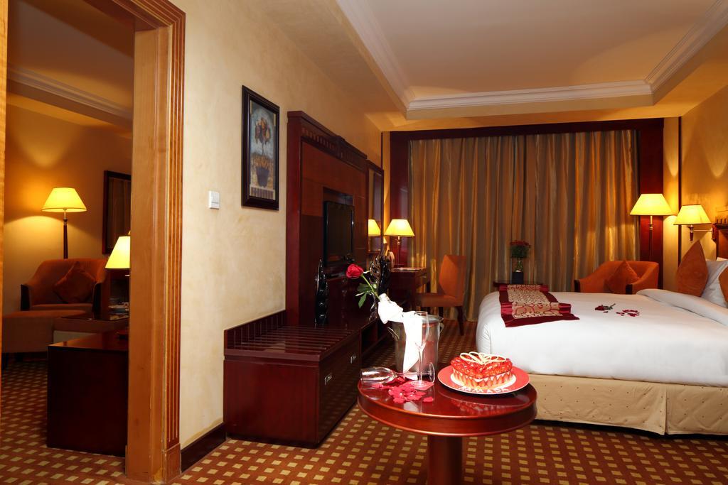 Ramada Riyadh Hotel Eksteriør billede