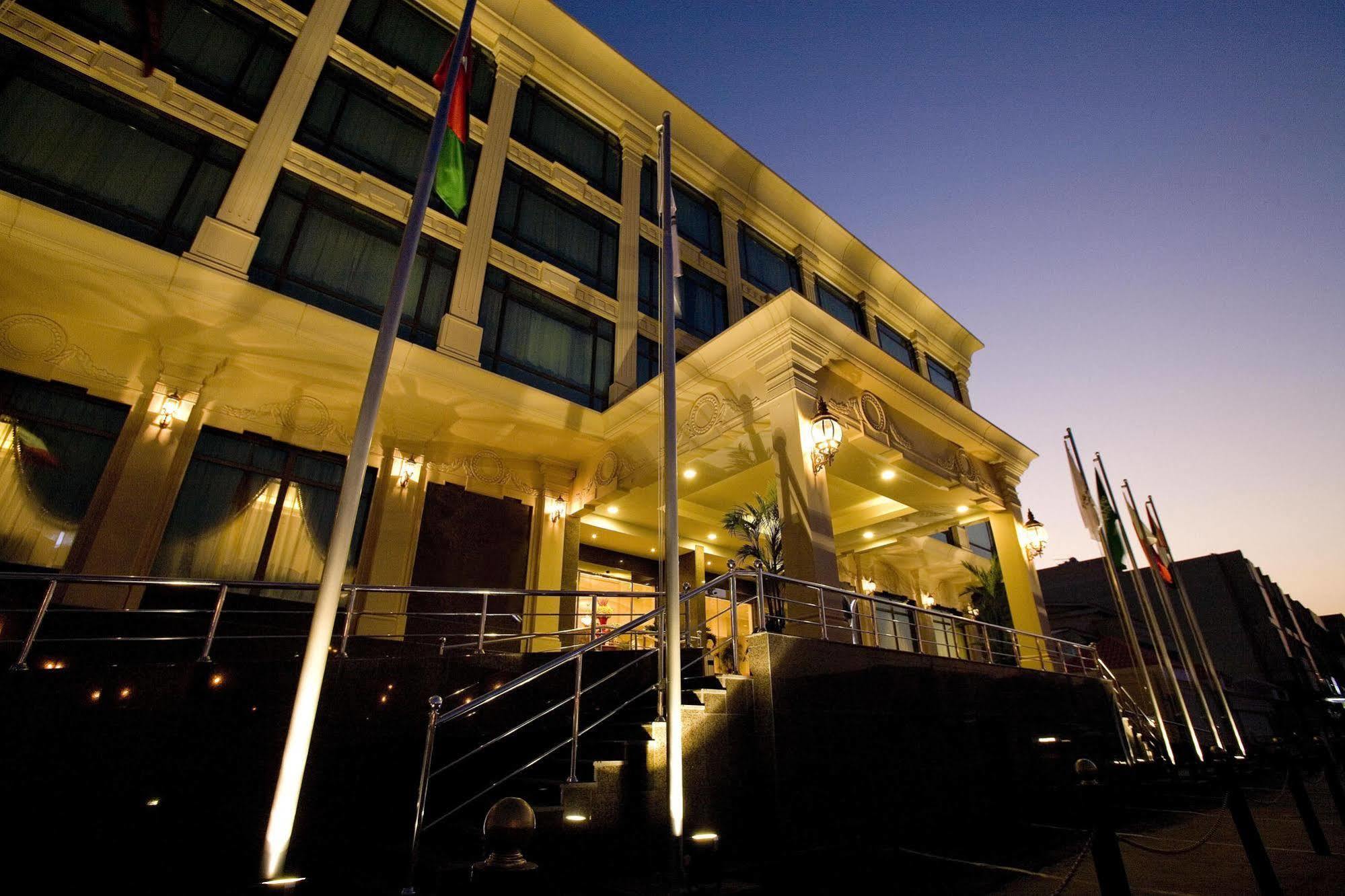 Ramada Riyadh Hotel Eksteriør billede