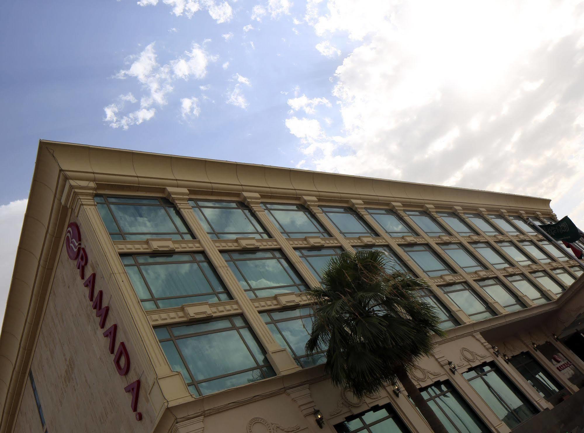 Ramada Riyadh Hotel Eksteriør billede